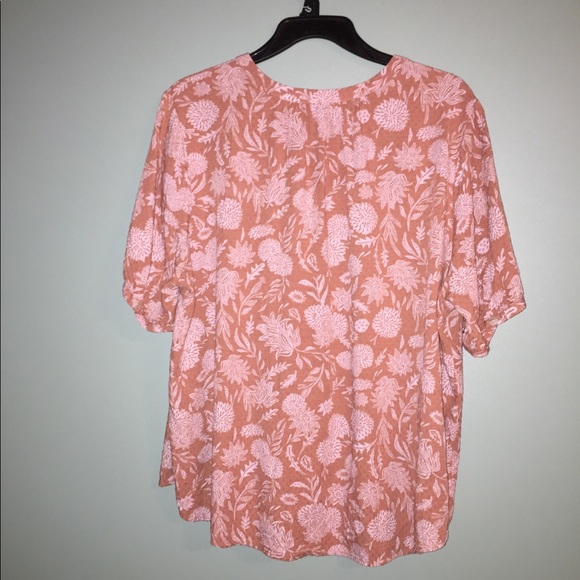 Universal Thread Floral Short Sleeve Button Down - Picture 2 of 9